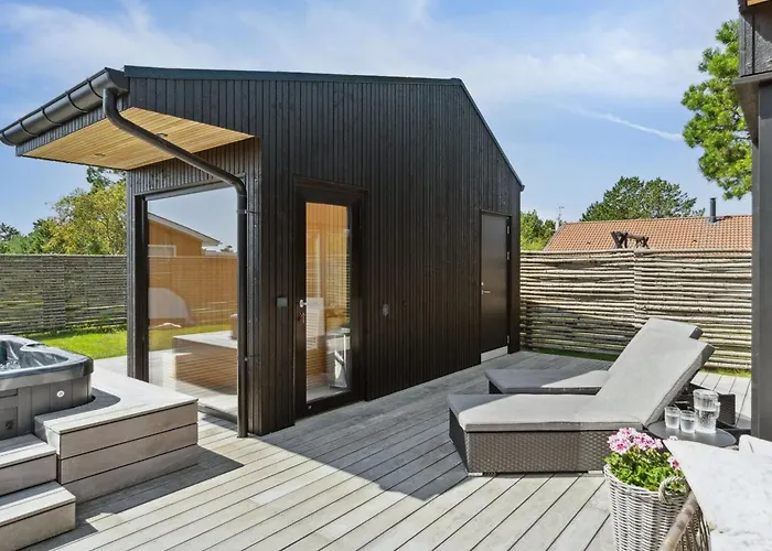 Holiday home Toyah - 400m From The Sea By Interhome