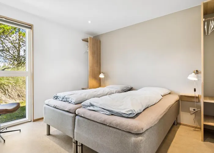 Toyah - 400m From The Sea By Interhome